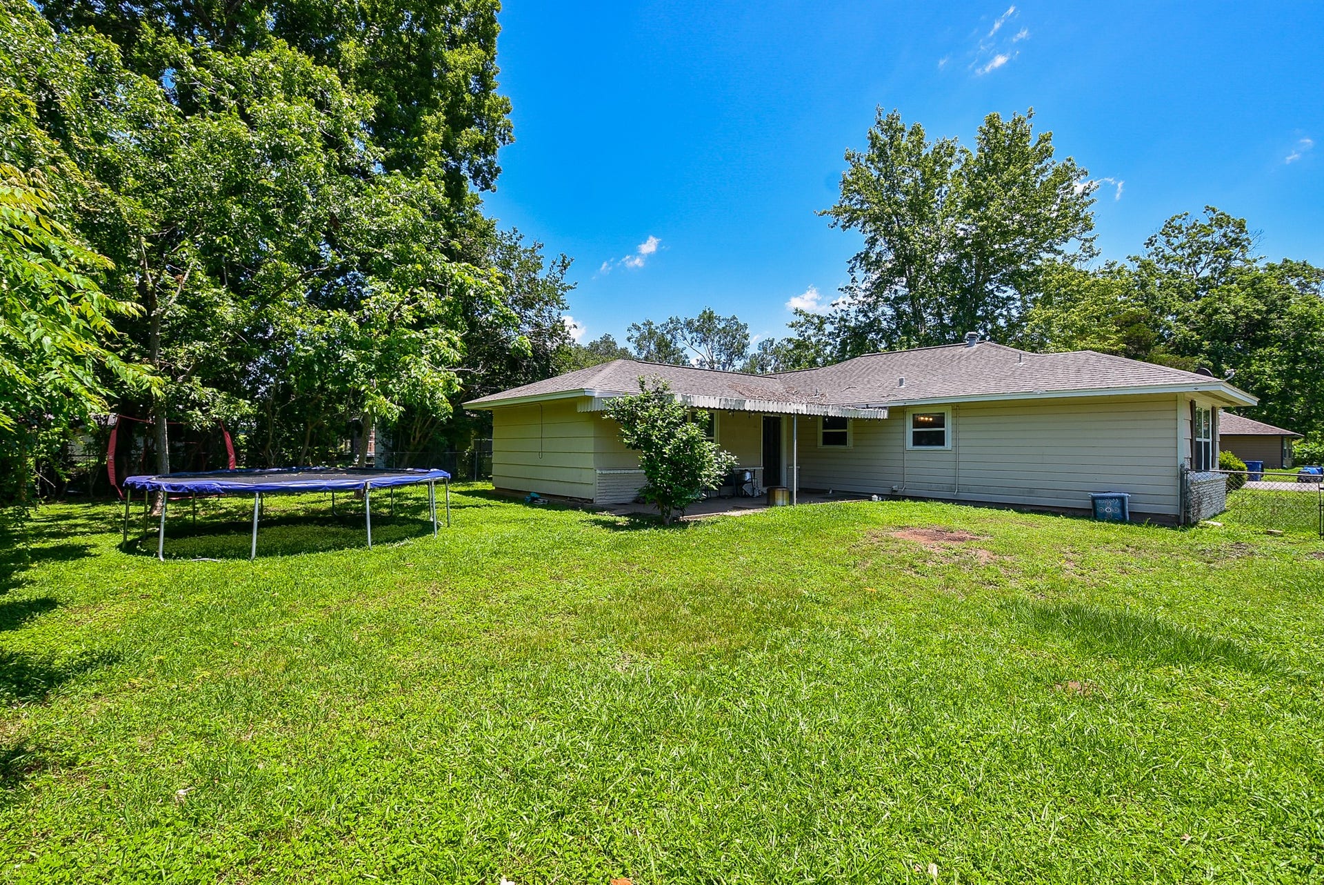 212 S Mattson Street, West Columbia, TX 77486 212 S Mattson Street, West Columbia, TX 77486