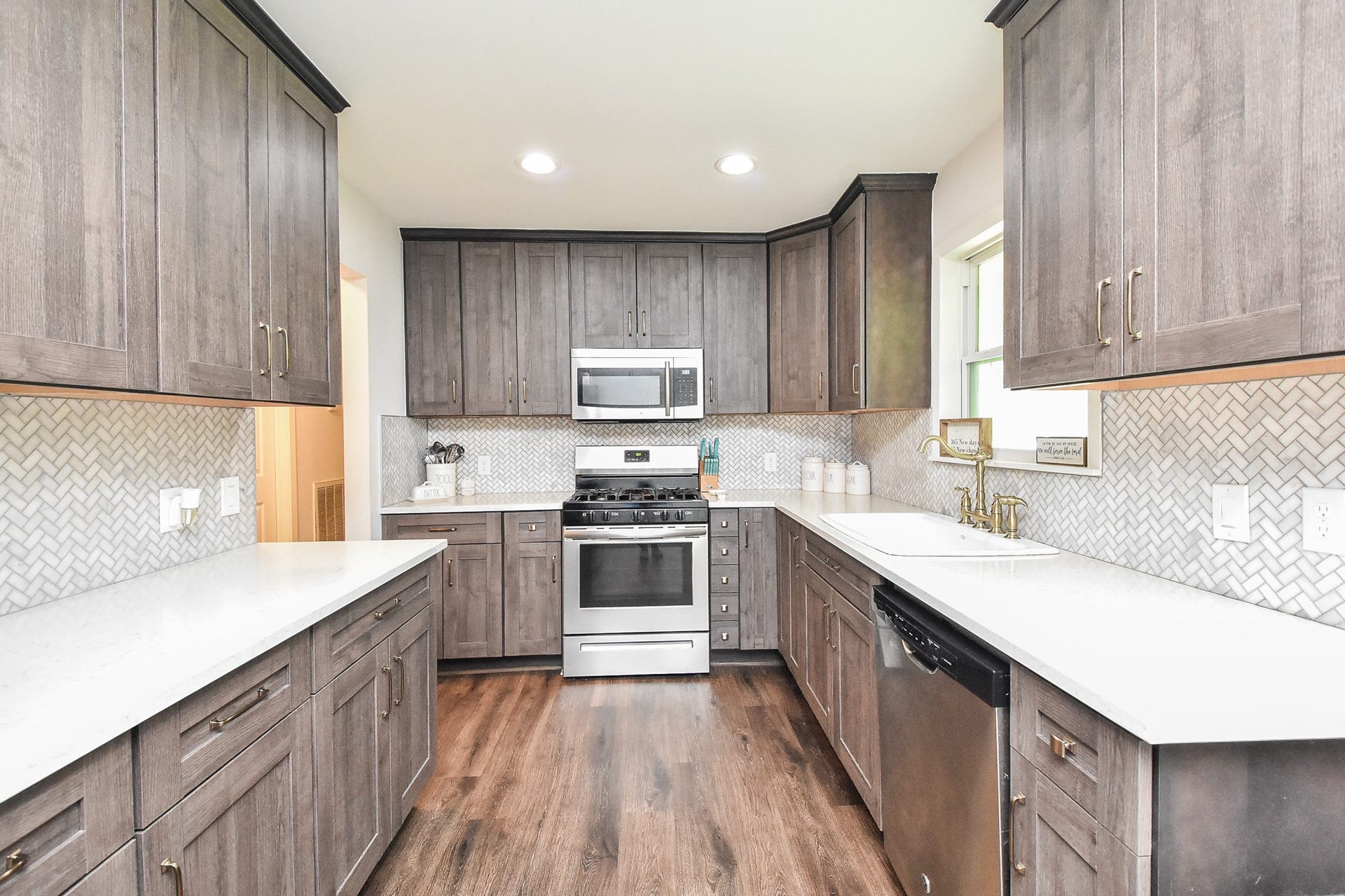 212 S Mattson Street, West Columbia, TX 77486 212 S Mattson Street, West Columbia, TX 77486