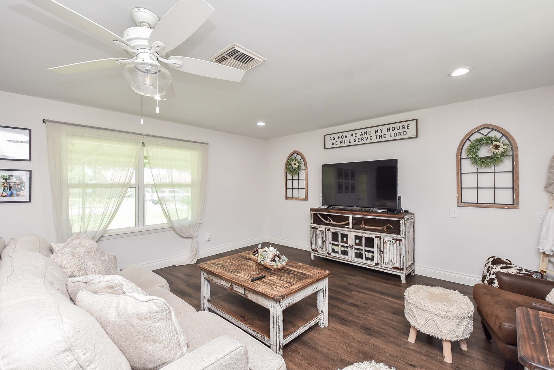 212 S Mattson Street, West Columbia, TX 77486 212 S Mattson Street, West Columbia, TX 77486