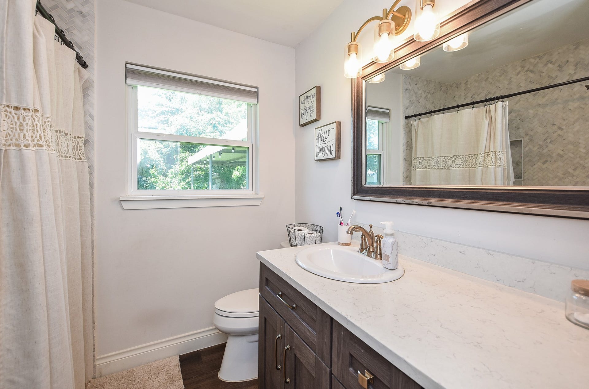 212 S Mattson Street, West Columbia, TX 77486 212 S Mattson Street, West Columbia, TX 77486