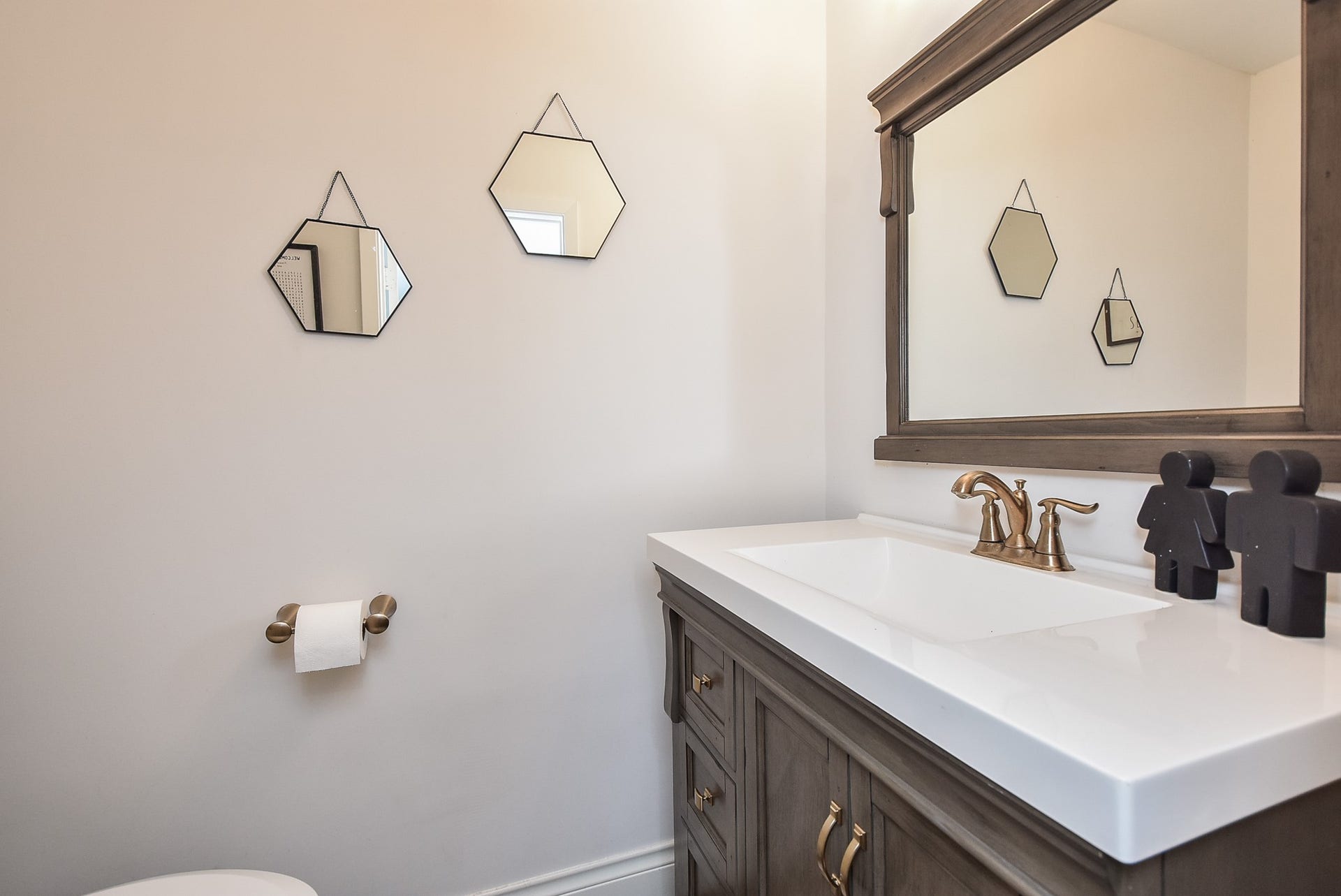 212 S Mattson Street, West Columbia, TX 77486 212 S Mattson Street, West Columbia, TX 77486