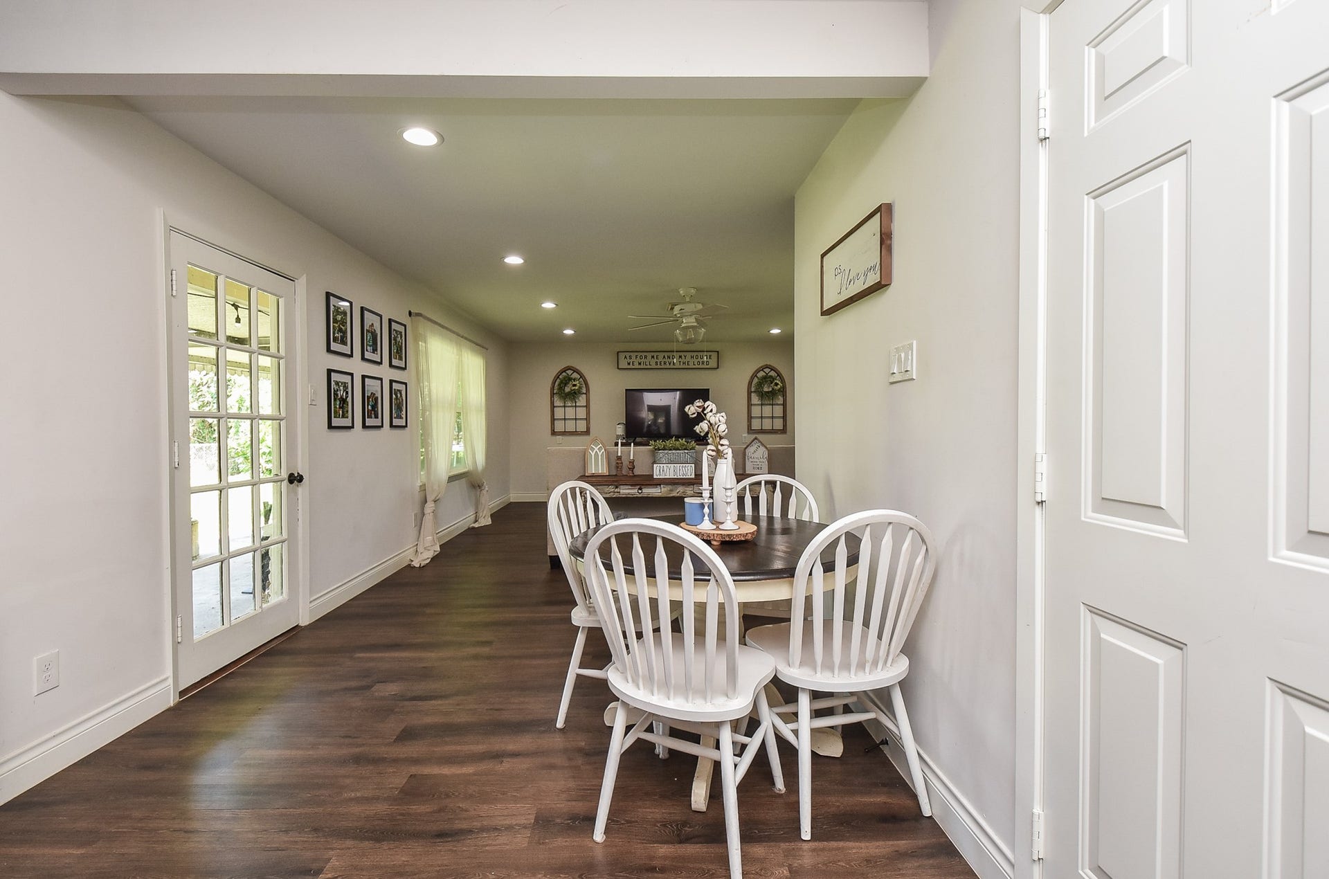 212 S Mattson Street, West Columbia, TX 77486 212 S Mattson Street, West Columbia, TX 77486