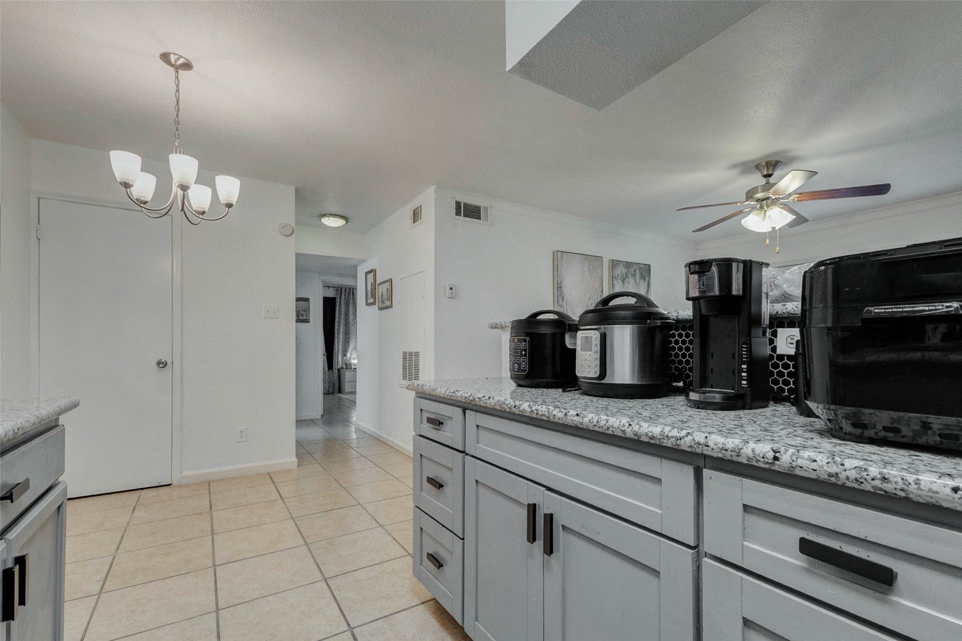 2750 Holly Hall Street, #311, Houston, TX 77054 2750 Holly Hall Street, #311, Houston, TX 77054