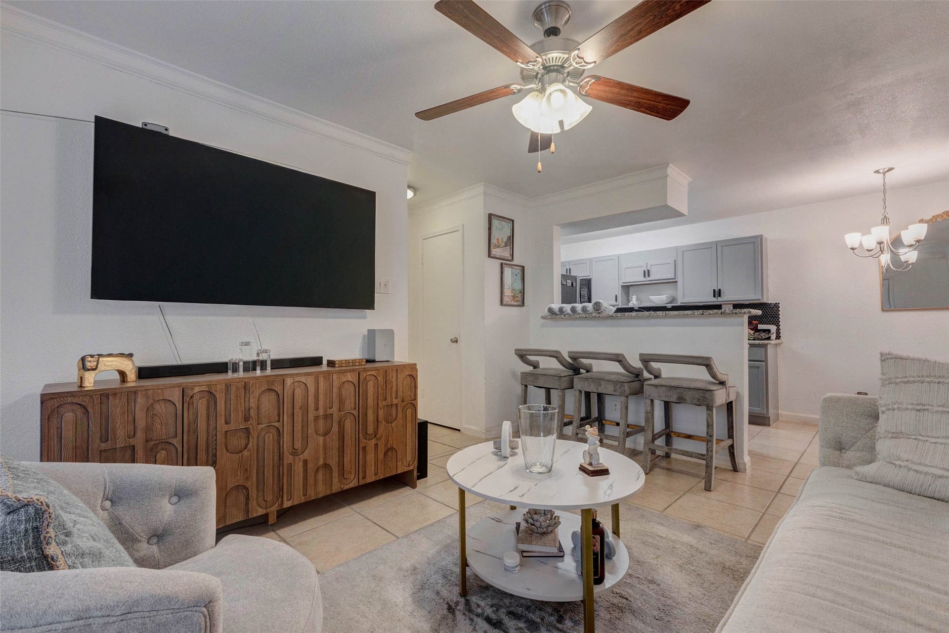 2750 Holly Hall Street, #311, Houston, TX 77054 2750 Holly Hall Street, #311, Houston, TX 77054