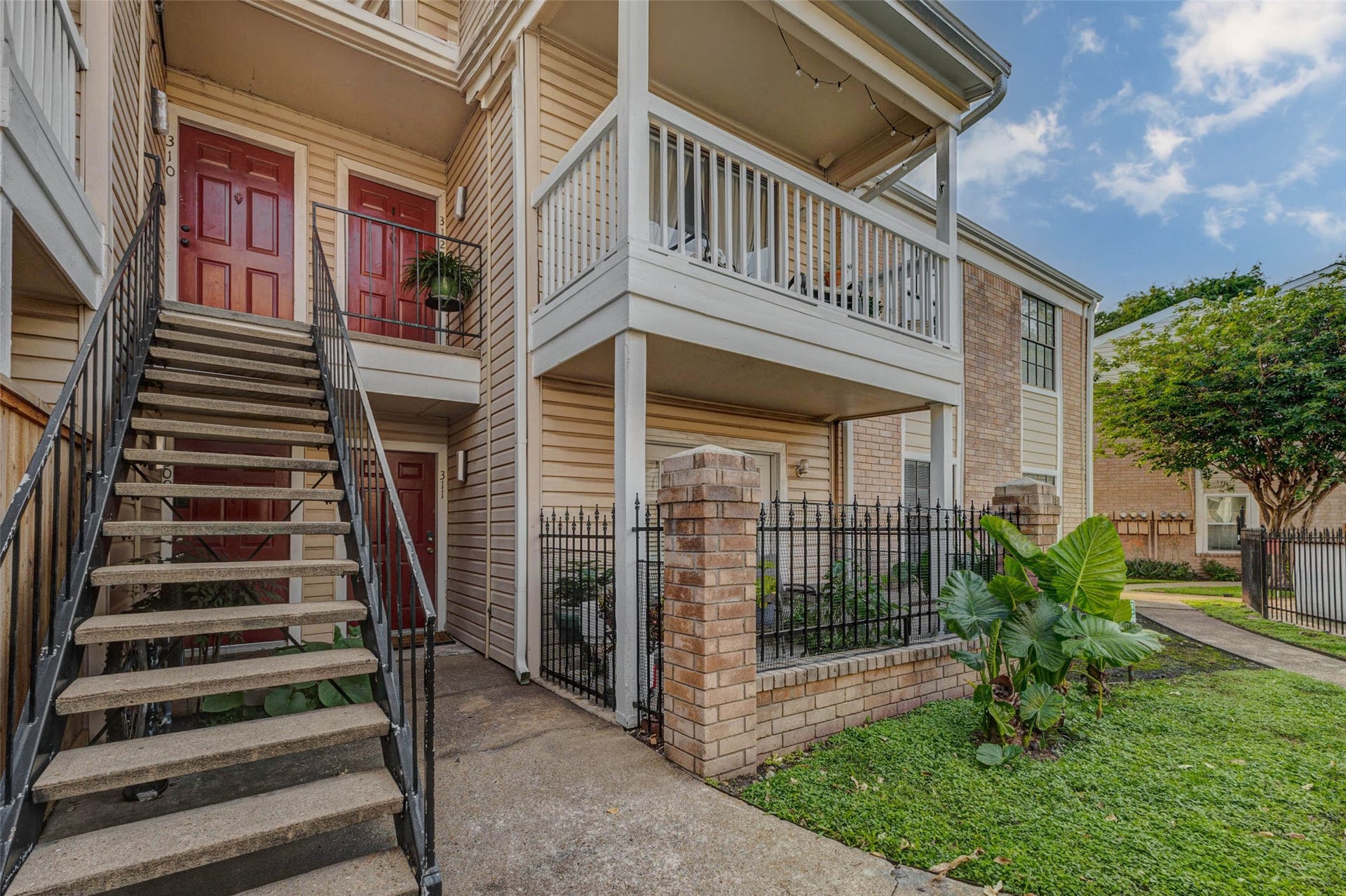 2750 Holly Hall Street, #311, Houston, TX 77054 2750 Holly Hall Street, #311, Houston, TX 77054