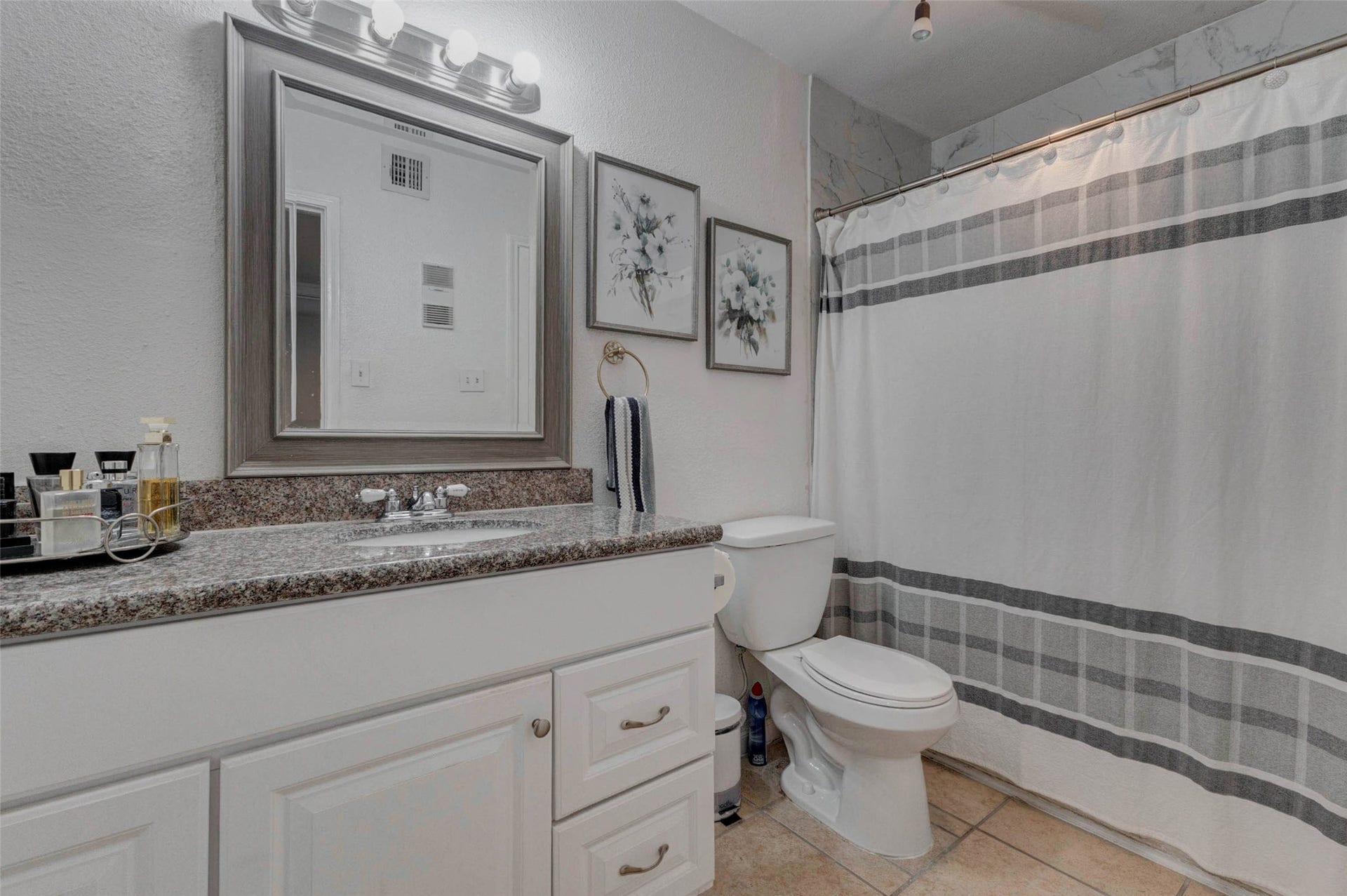 2750 Holly Hall Street, #311, Houston, TX 77054 2750 Holly Hall Street, #311, Houston, TX 77054