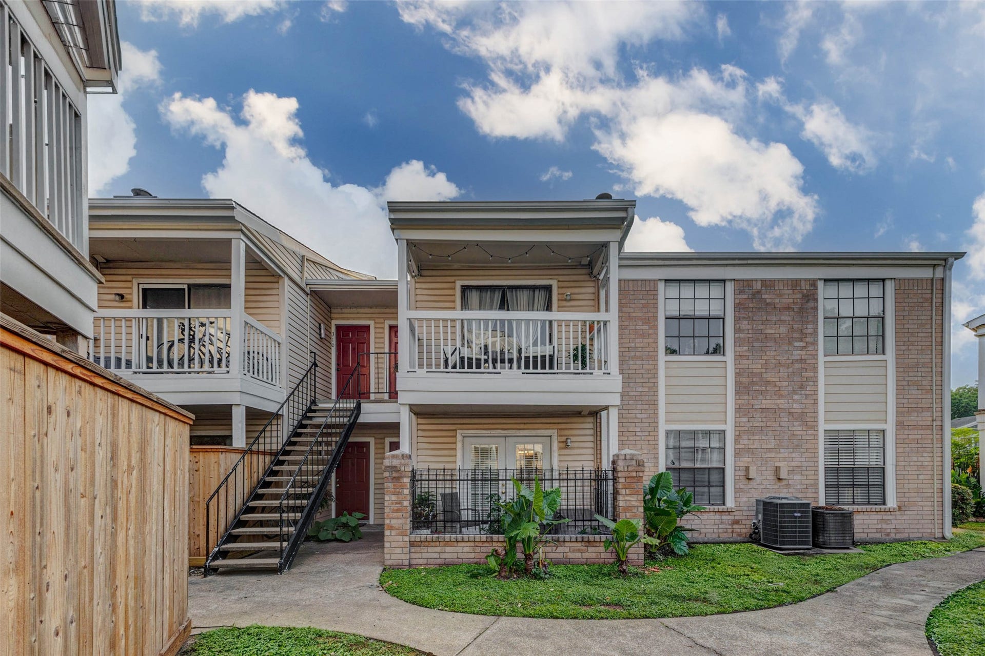 2750 Holly Hall Street, #311, Houston, TX 77054 2750 Holly Hall Street, #311, Houston, TX 77054