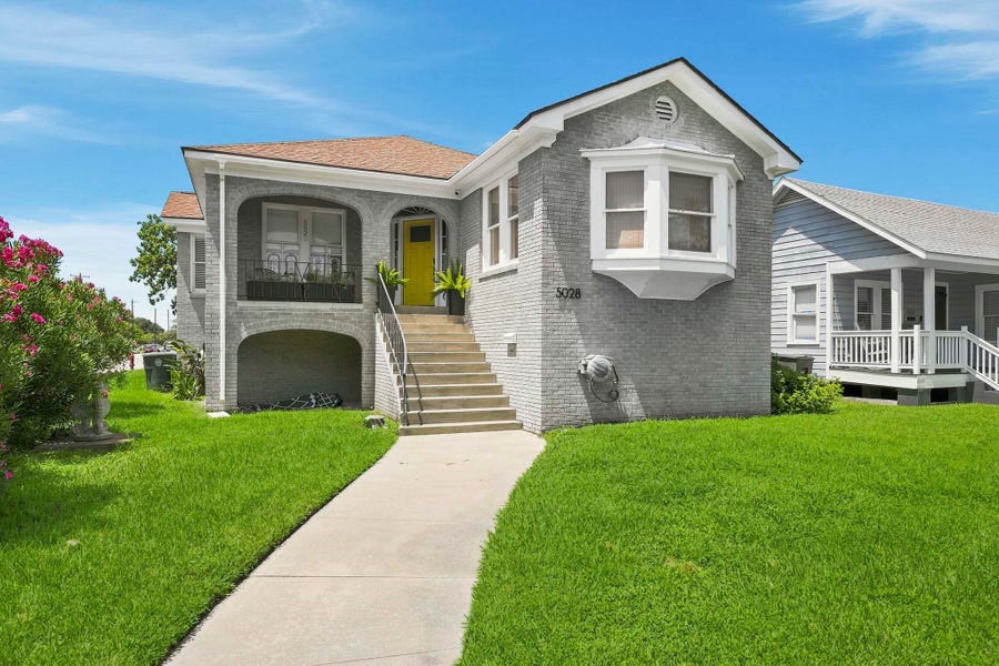 Property photo for 5028 Ursuline, Galveston, TX