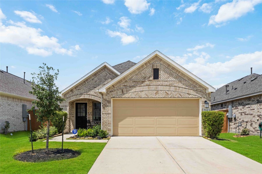 Property photo for 21642 Coral Mist Drive, Cypress, TX