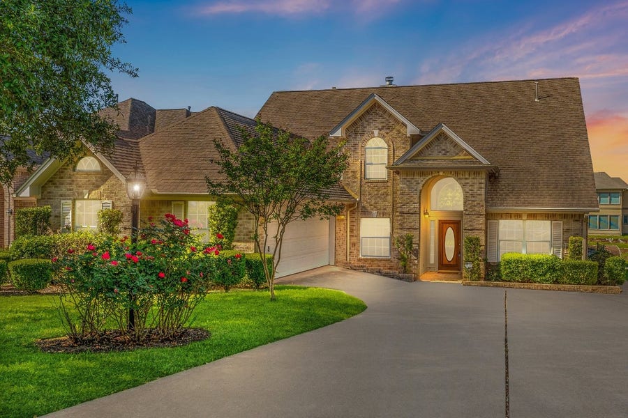 Property photo for 6075 Longmire Trail, Conroe, TX