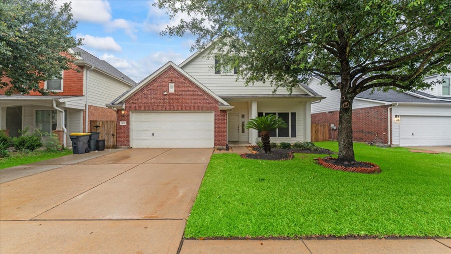 Property photo for 4931 Trailing Clover Court, Houston, TX