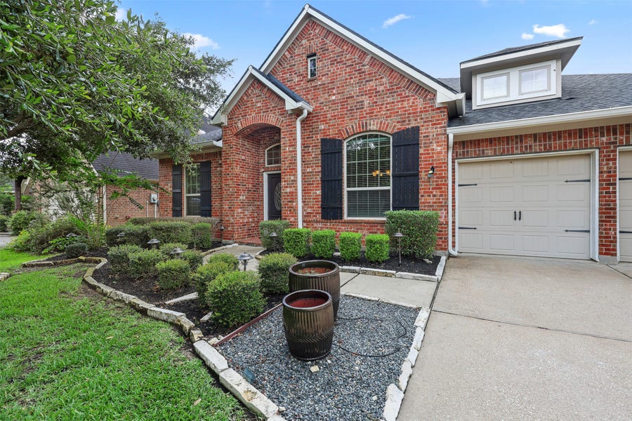 Property photo for 2902 Red Maple Drive, Katy, TX