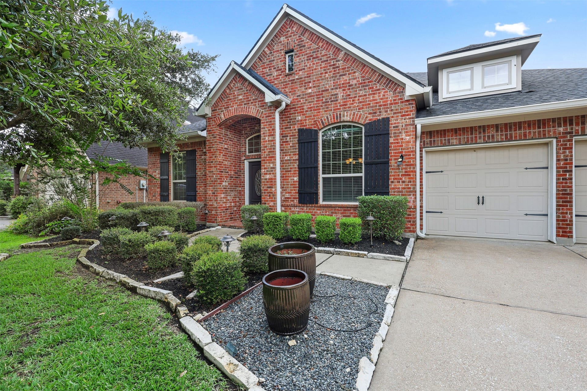2902 Red Maple Drive, Katy, TX 77494 Welcome to this exceptional 4-bed, 3.5-bath single-story residence offering timeless elegance, soaring ceilings, and a thoughtfully designed layout on a private lot with no rear neighbors.