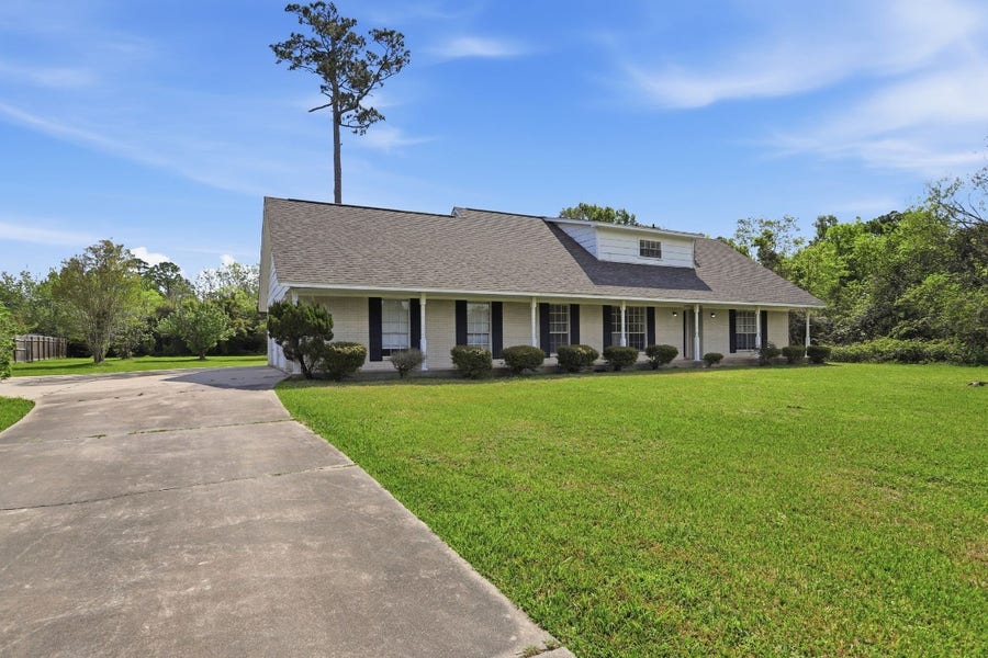 Property photo for 3513 E Bayou Drive, La Porte, TX