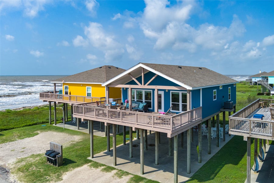 Property photo for 963 James Road, Gilchrist, TX