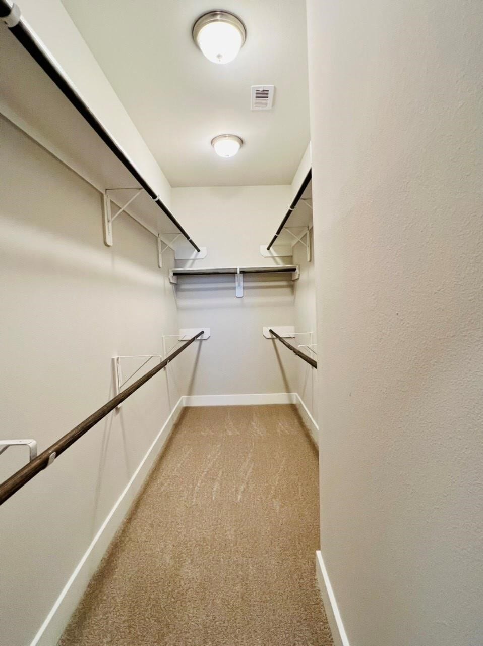 4515 Cornish Street, #A, Houston, TX 77007 Large walk-in closet in primary suite!