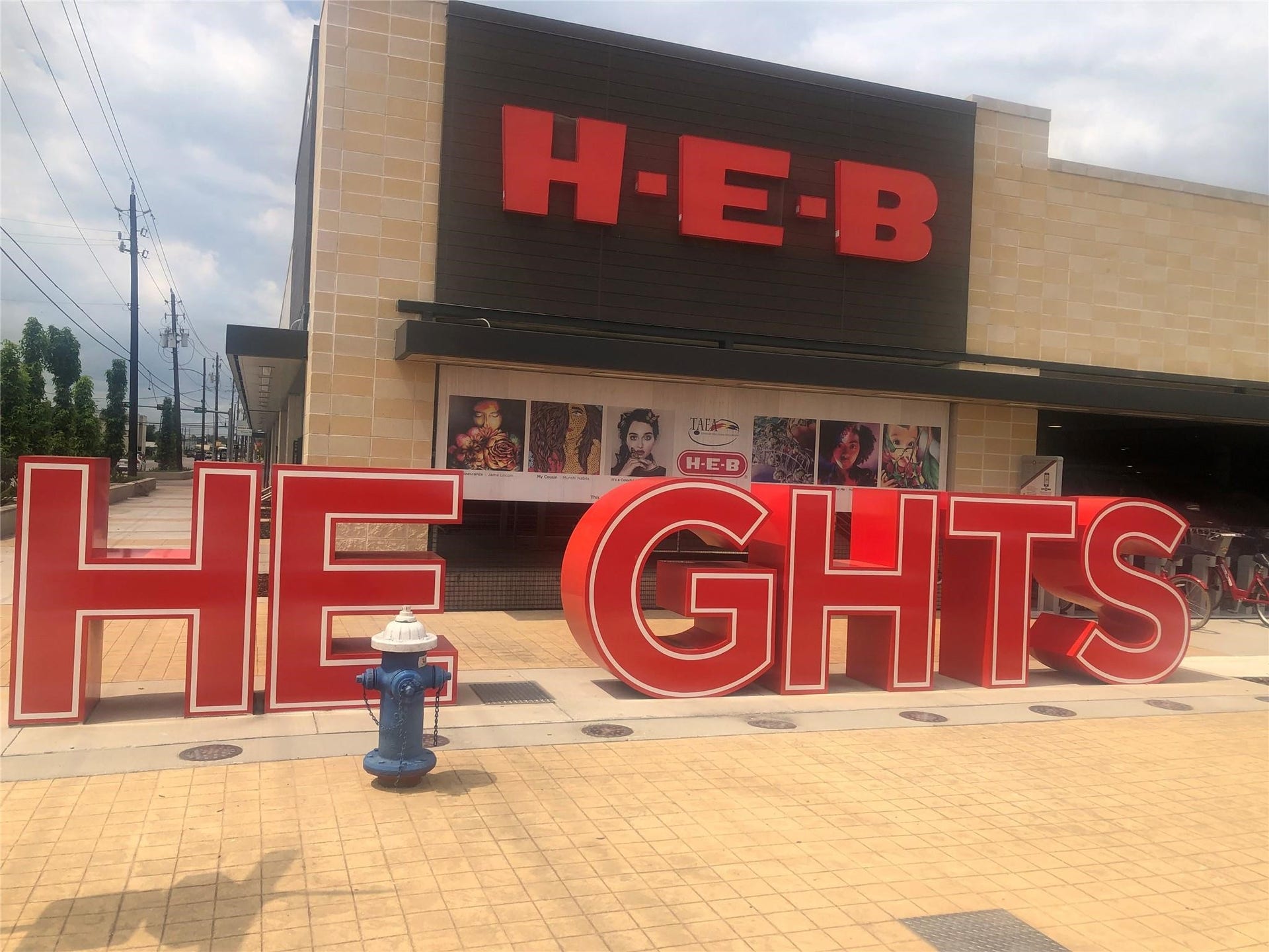 4515 Cornish Street, #A, Houston, TX 77007 The Heights HEB is a popular grocery, just minutes down the street!