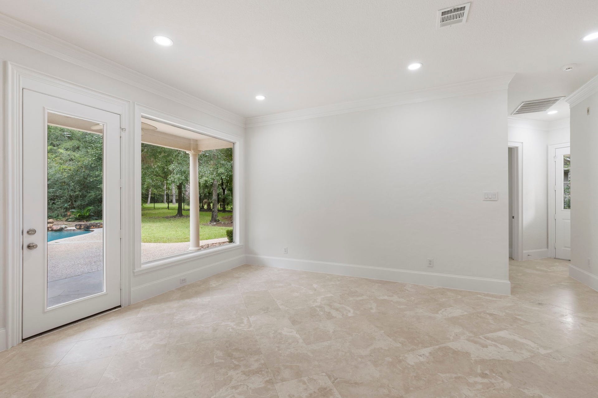 39 W Bracebridge Circle, The Woodlands, TX 77382 39 W Bracebridge Circle, The Woodlands, TX 77382