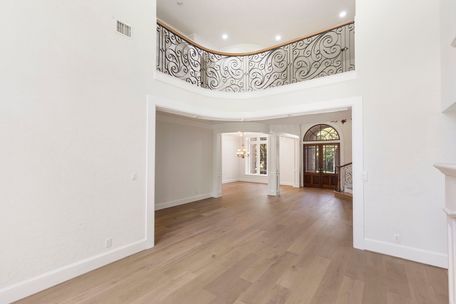 39 W Bracebridge Circle, The Woodlands, TX 77382 39 W Bracebridge Circle, The Woodlands, TX 77382