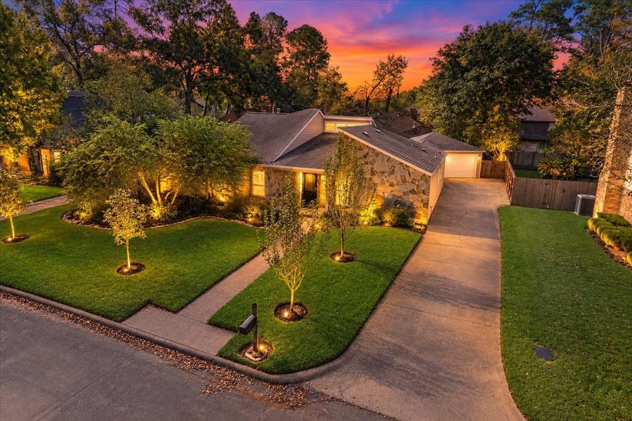 Property photo for 2214 Lakeville Drive, Kingwood, TX