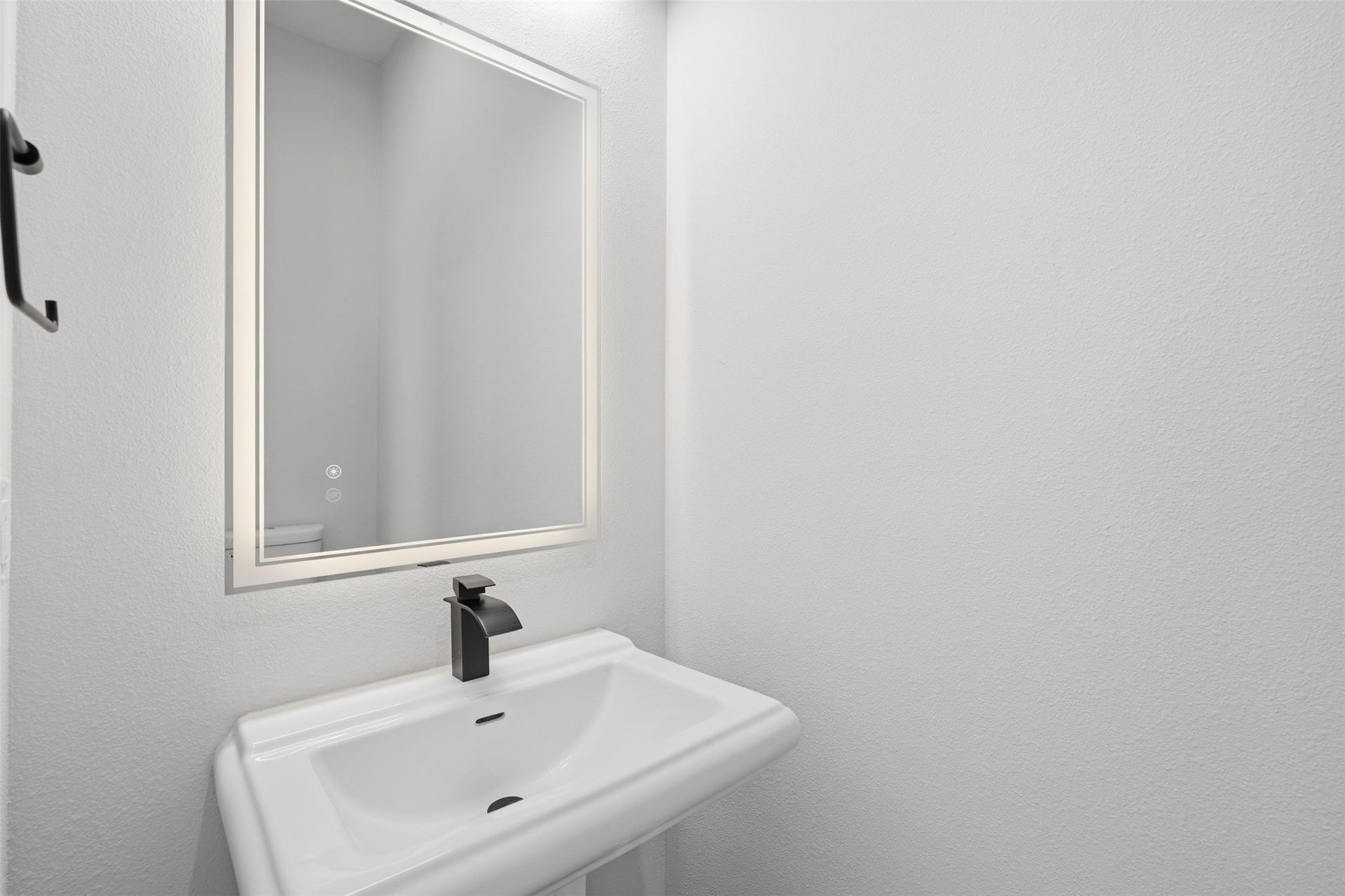2304 Hoskins Drive, #C, Houston, TX 77080 2304 Hoskins Drive, #C, Houston, TX 77080