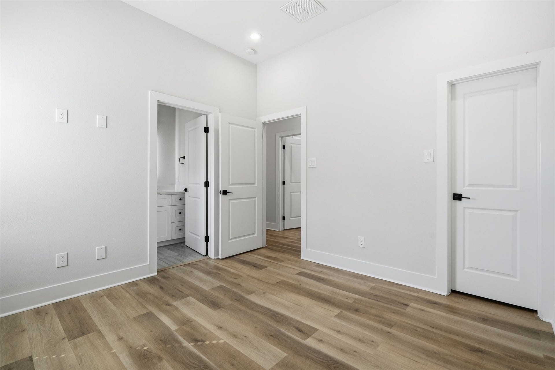 2304 Hoskins Drive, #C, Houston, TX 77080 2304 Hoskins Drive, #C, Houston, TX 77080