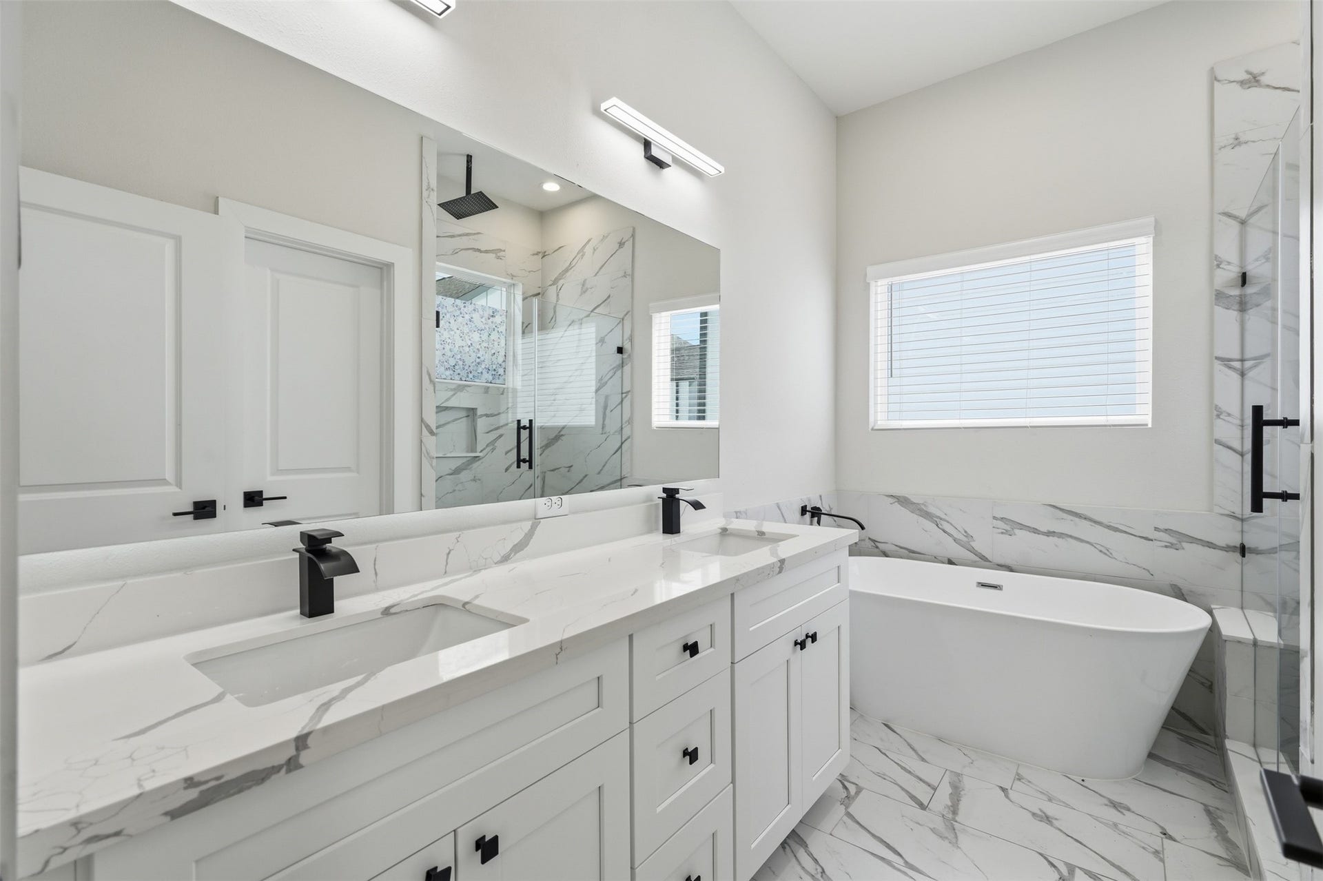 2304 Hoskins Drive, #C, Houston, TX 77080 2304 Hoskins Drive, #C, Houston, TX 77080