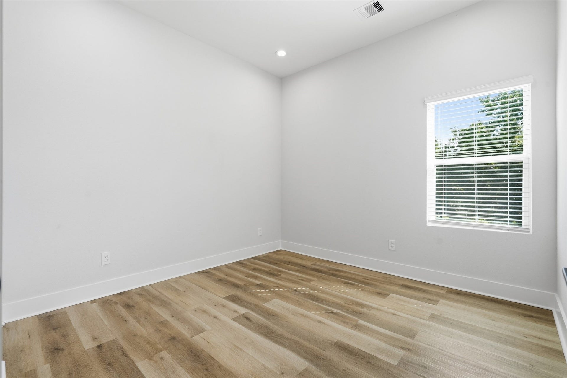 2304 Hoskins Drive, #C, Houston, TX 77080 2304 Hoskins Drive, #C, Houston, TX 77080