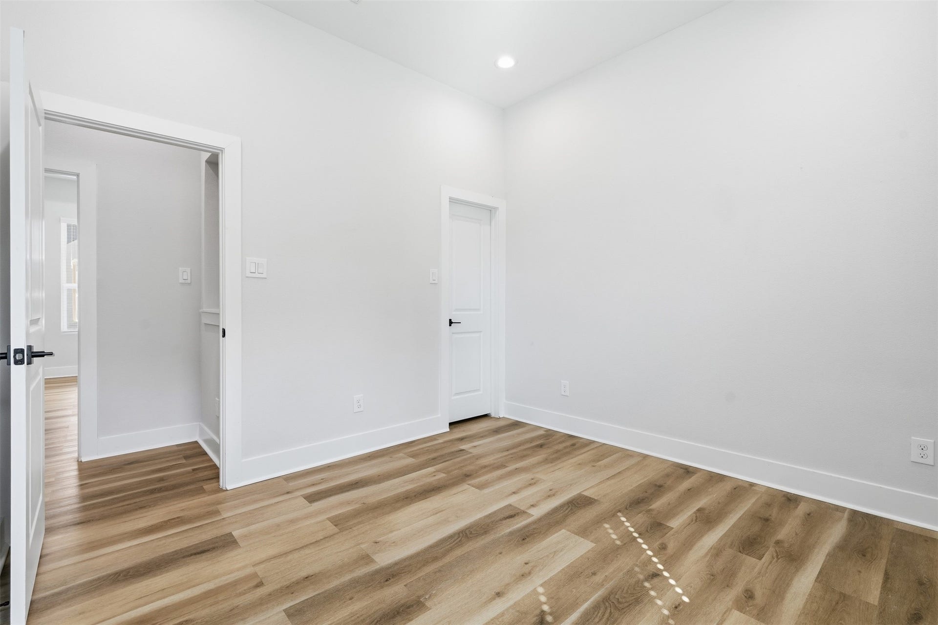 2304 Hoskins Drive, #C, Houston, TX 77080 2304 Hoskins Drive, #C, Houston, TX 77080