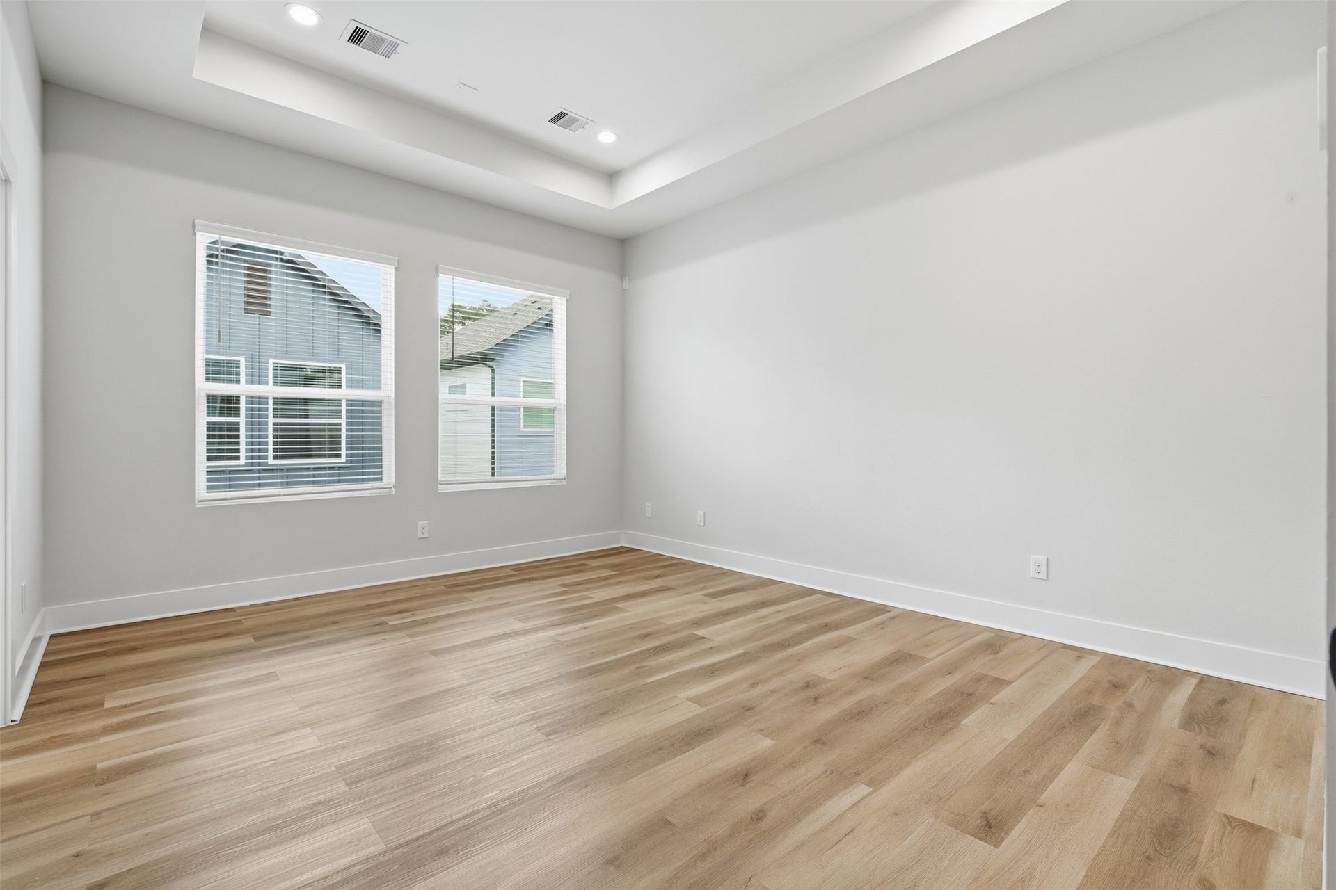 2304 Hoskins Drive, #C, Houston, TX 77080 2304 Hoskins Drive, #C, Houston, TX 77080