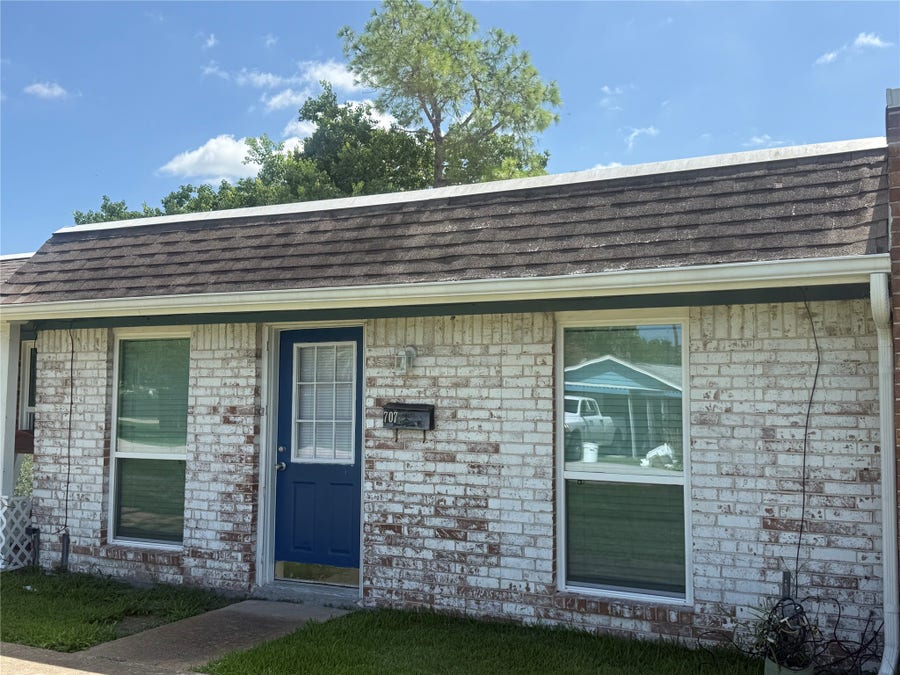 Property photo for 707 S 2nd Street, La Porte, TX