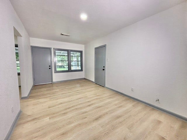 2419 Meadow Lane, La Marque, TX 77568 Dining room
