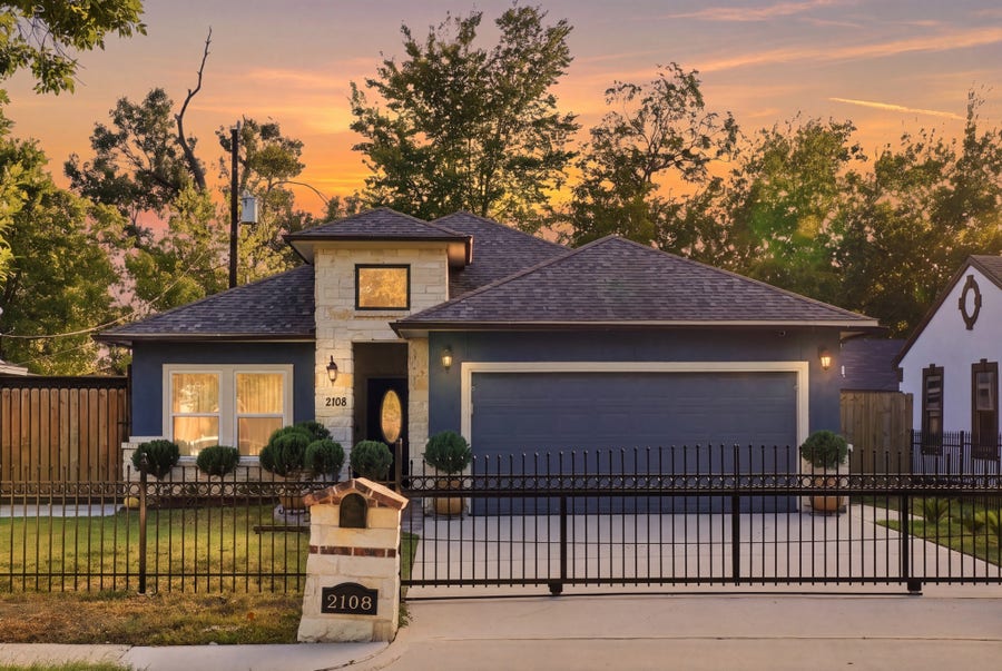 Property photo for 2108 Garvey Drive, Pasadena, TX