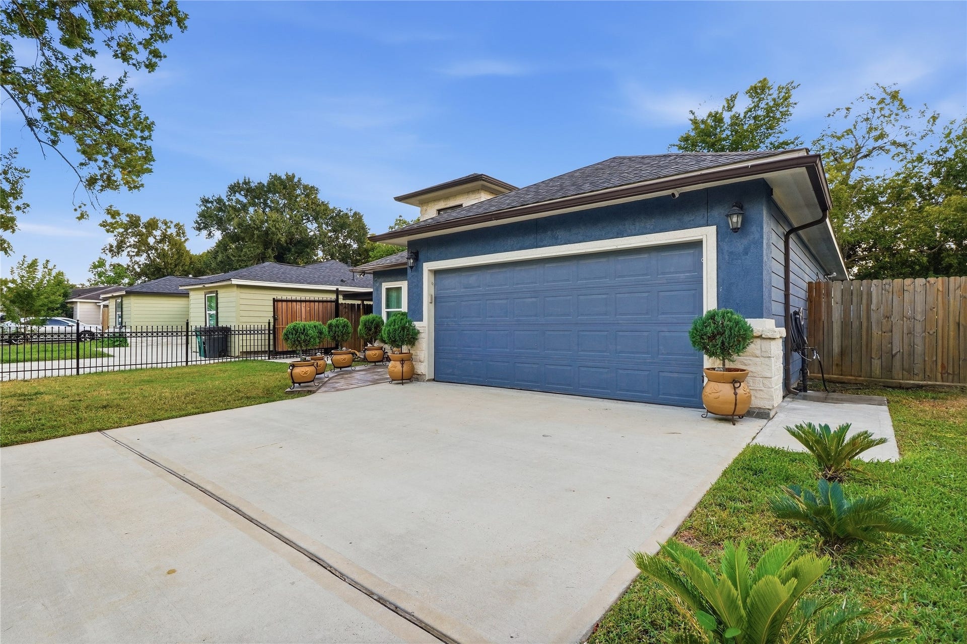 2108 Garvey Drive, Pasadena, TX 77506