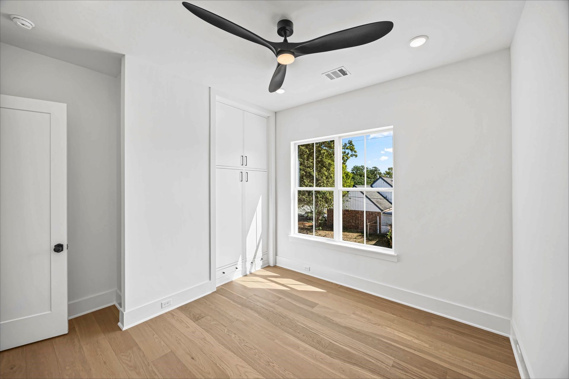 418 Eleanor Street, Houston, TX 77009 418 Eleanor Street, Houston, TX 77009