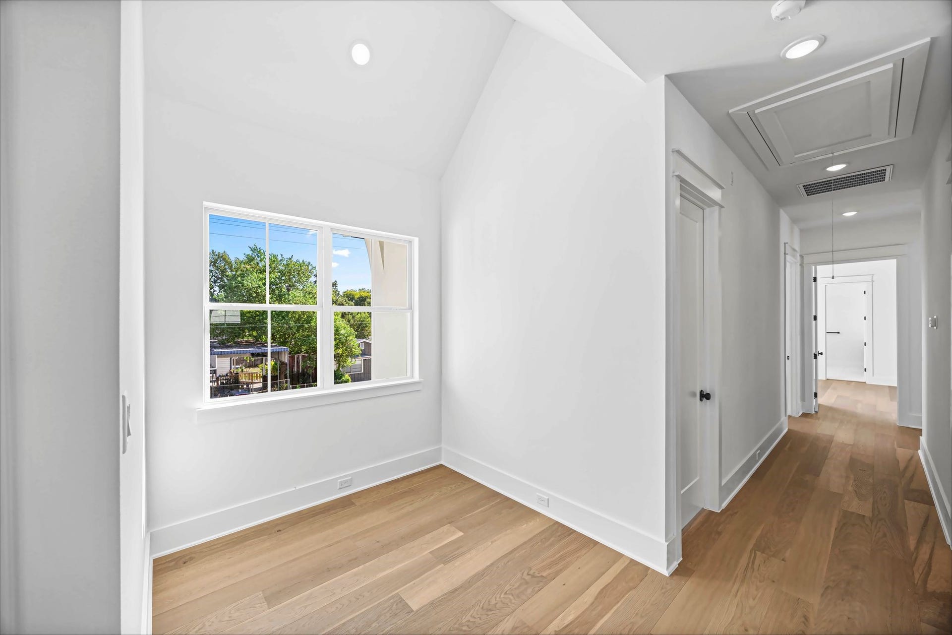 418 Eleanor Street, Houston, TX 77009 418 Eleanor Street, Houston, TX 77009