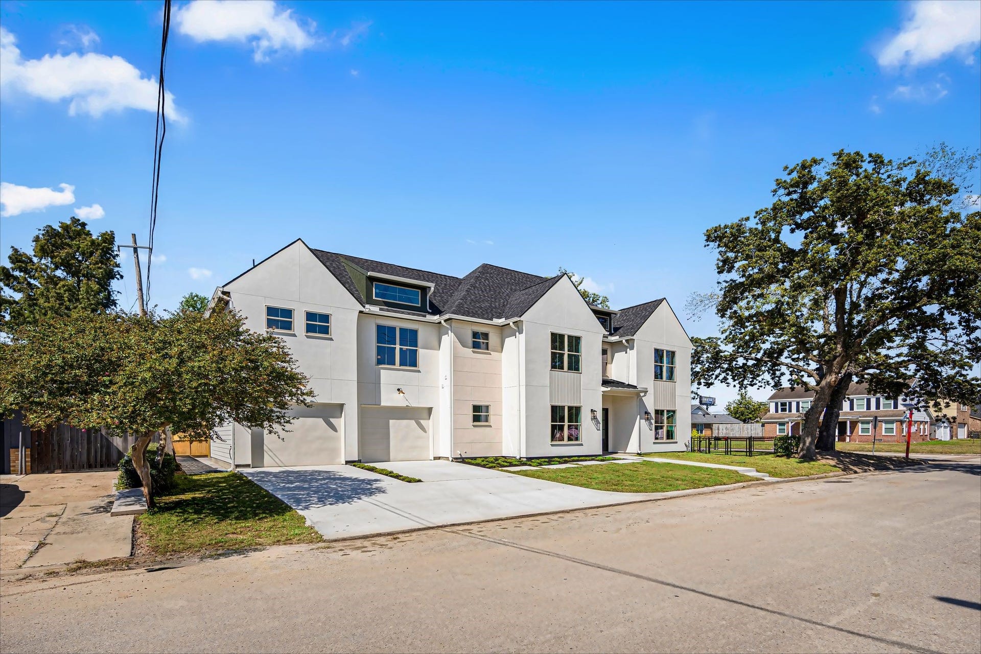 418 Eleanor Street, Houston, TX 77009 418 Eleanor Street, Houston, TX 77009