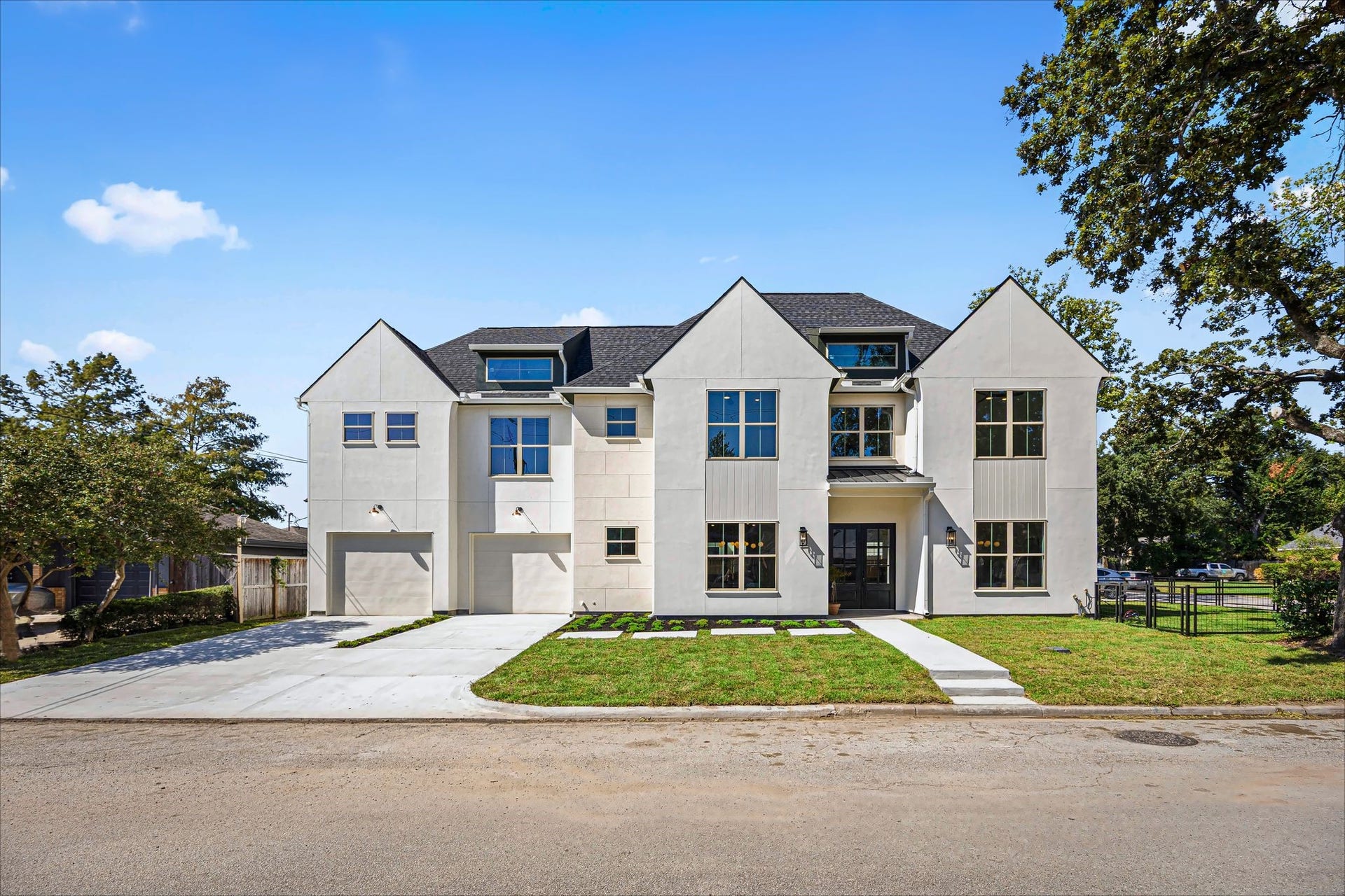 418 Eleanor Street, Houston, TX 77009 418 Eleanor Street, Houston, TX 77009