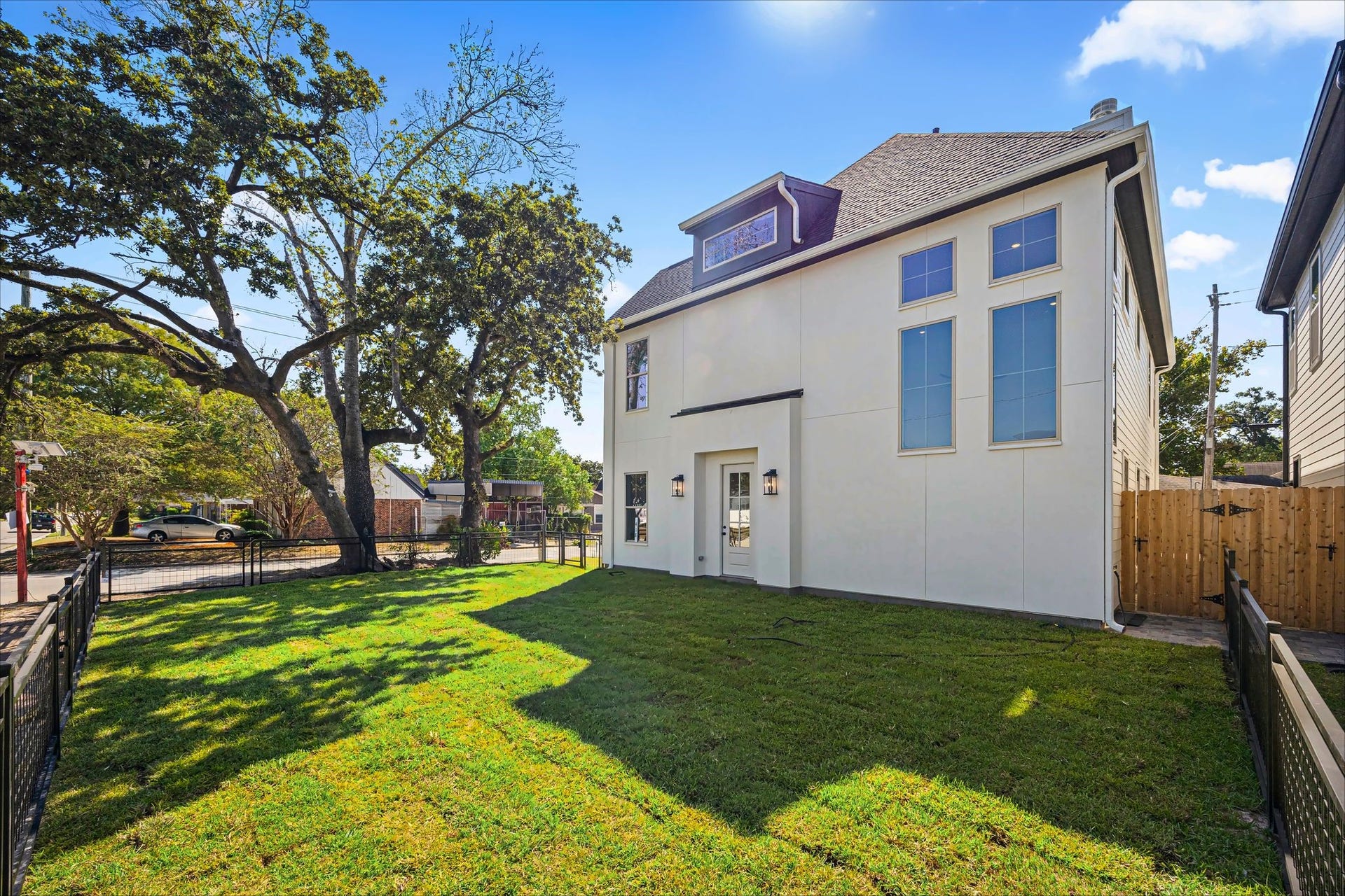 418 Eleanor Street, Houston, TX 77009 418 Eleanor Street, Houston, TX 77009