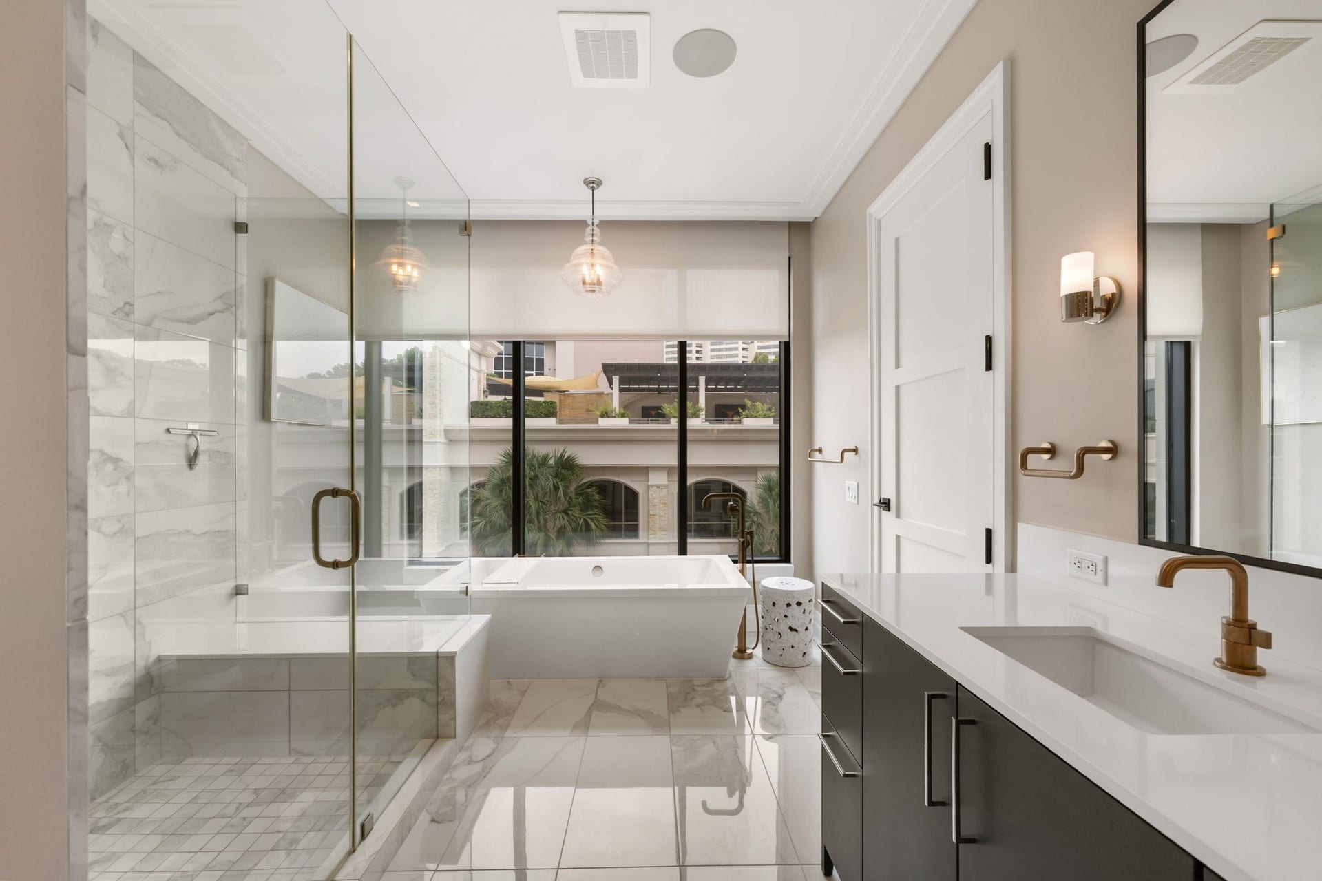 6017 Memorial Drive, #305, Houston, TX 77007 6017 Memorial Drive, #305, Houston, TX 77007