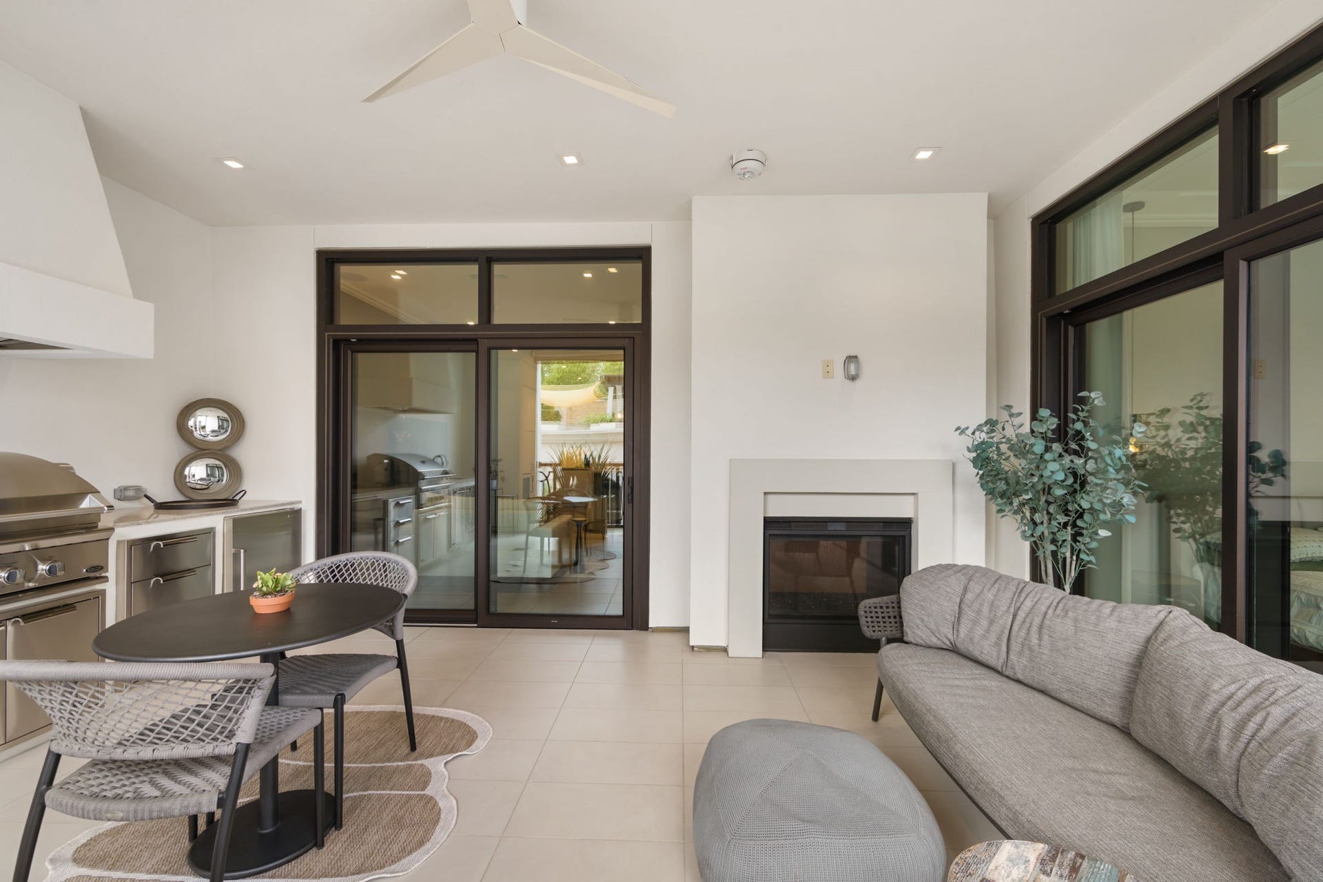 6017 Memorial Drive, #305, Houston, TX 77007 6017 Memorial Drive, #305, Houston, TX 77007