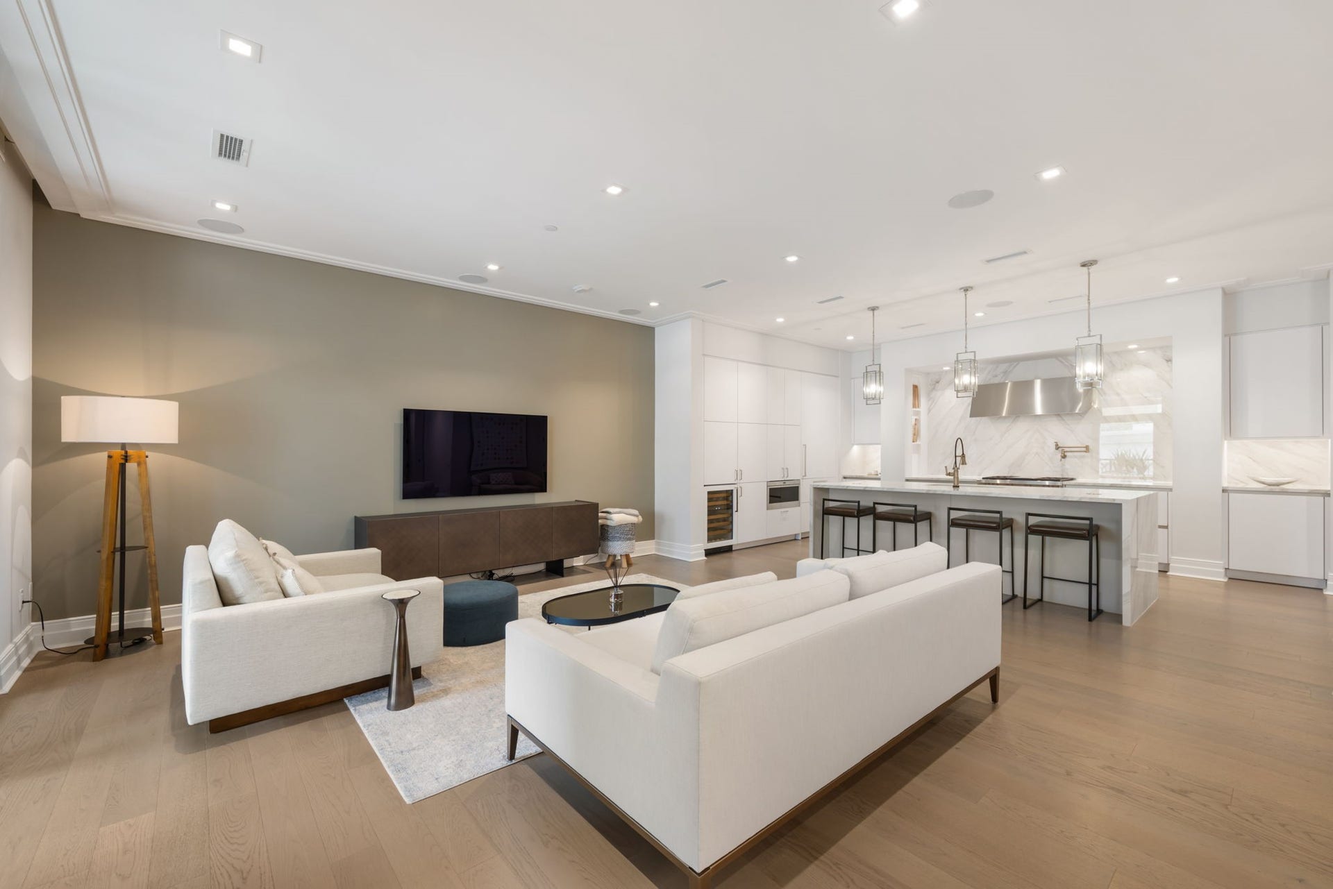 6017 Memorial Drive, #305, Houston, TX 77007 6017 Memorial Drive, #305, Houston, TX 77007