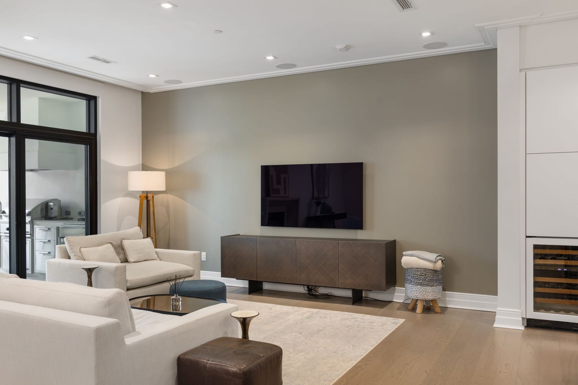 6017 Memorial Drive, #305, Houston, TX 77007 6017 Memorial Drive, #305, Houston, TX 77007
