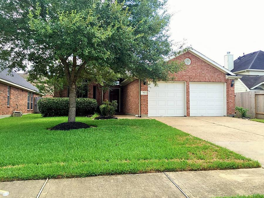 Property photo for 911 Glen Abbey Drive, Katy, TX