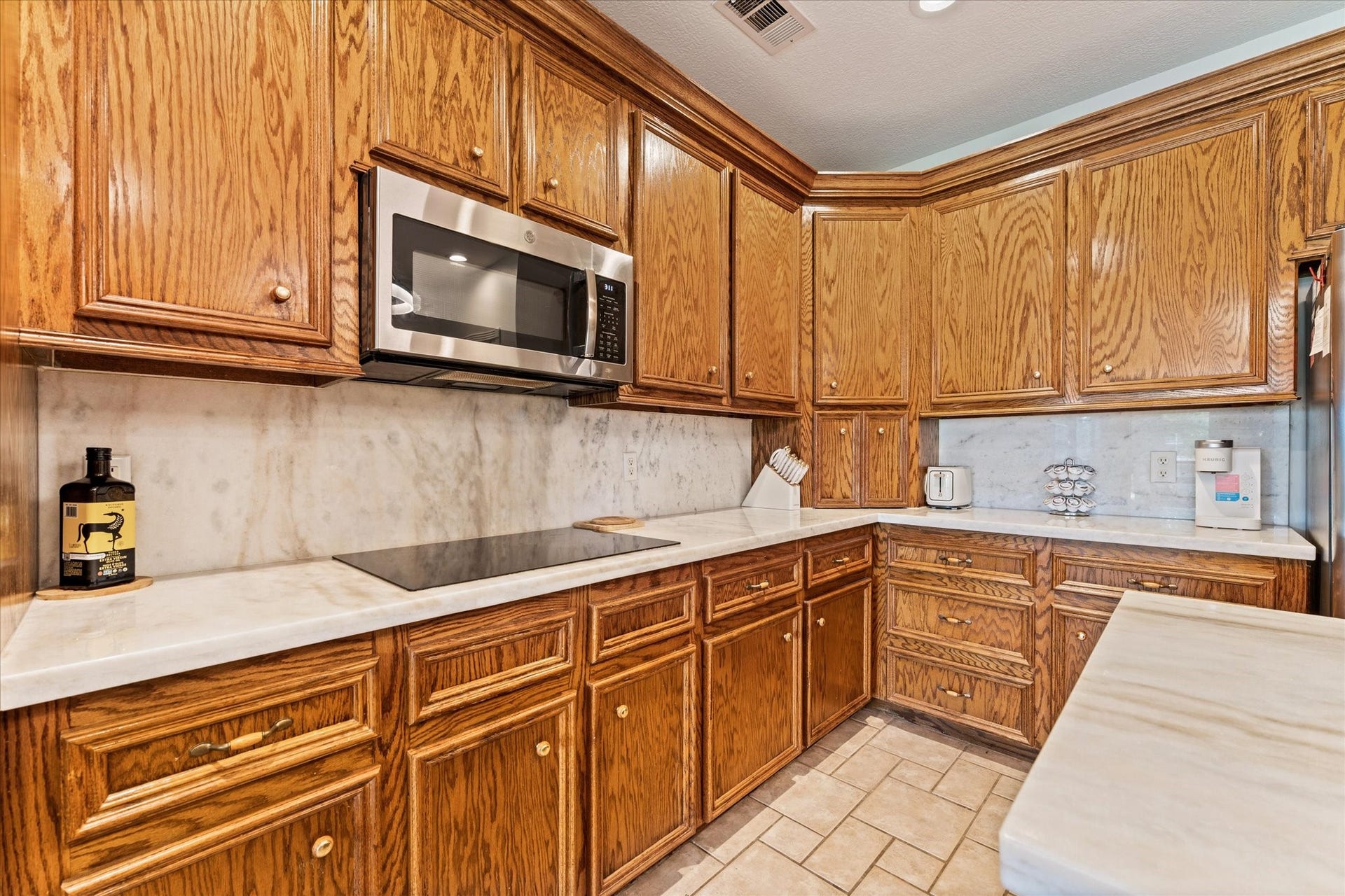 13623 Summer Hill Drive, Montgomery, TX 77356 13623 Summer Hill Drive, Montgomery, TX 77356