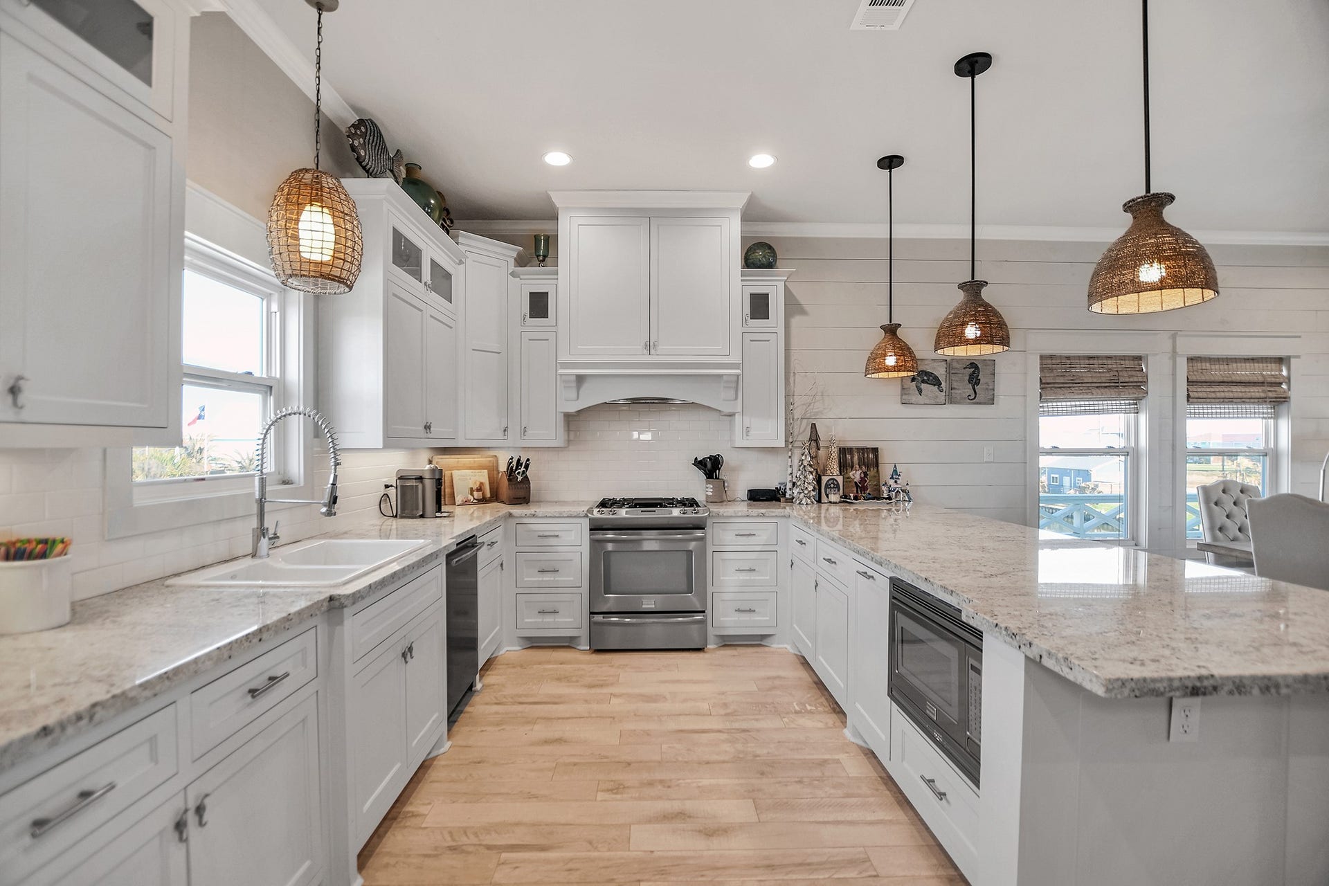 2570 Tide Drive, Port Bolivar, TX 77650 2570 Tide Drive, Port Bolivar, TX 77650