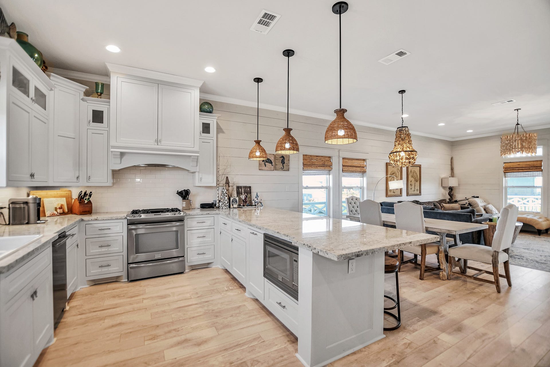 2570 Tide Drive, Port Bolivar, TX 77650 2570 Tide Drive, Port Bolivar, TX 77650