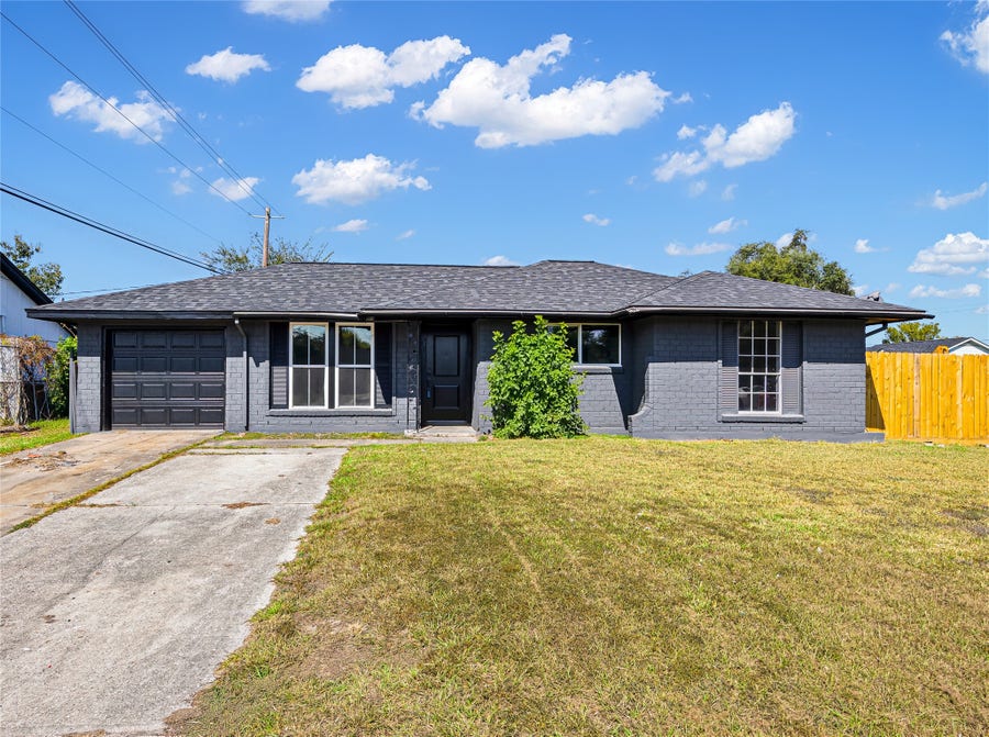 Property photo for 3911 Sandy Meadow Lane, Houston, TX