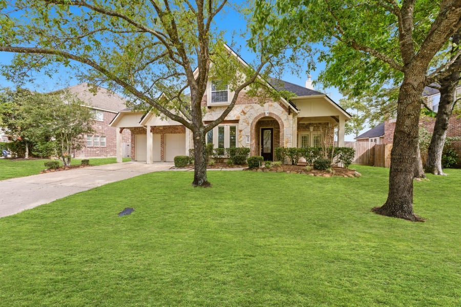 Property photo for 315 Arbor Ridge Lane, Conroe, TX