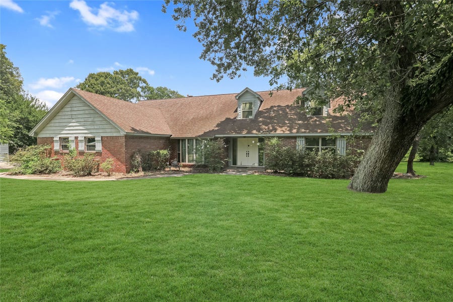 Property photo for 22902 Kobs Road, Tomball, TX